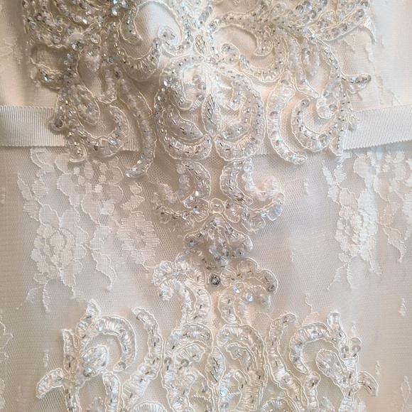 Oleg Cassini Wedding Dress, ivory, size 14. NWT - Picture 6 of 7